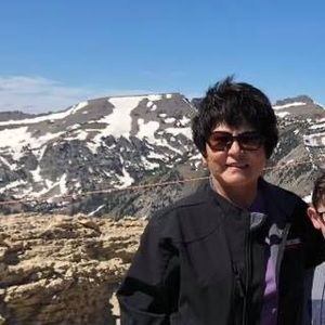 Meet your Posher, Laura